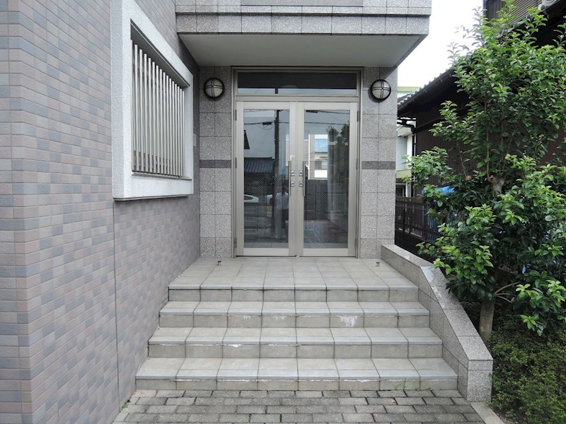 フォレスタ エントランス