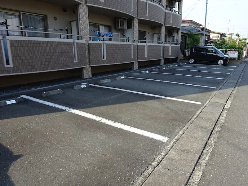Ｅｌｆｉｎｏ 駐車場