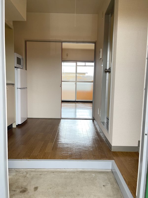 フレッシュハイツ 玄関