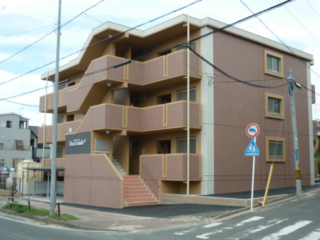 エムロード 外観