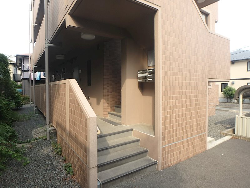 チャコールヴィラ エントランス