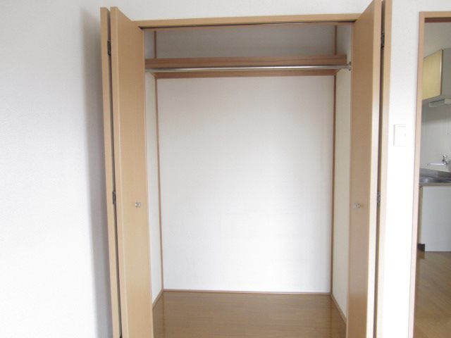 リヴァービュウ 収納