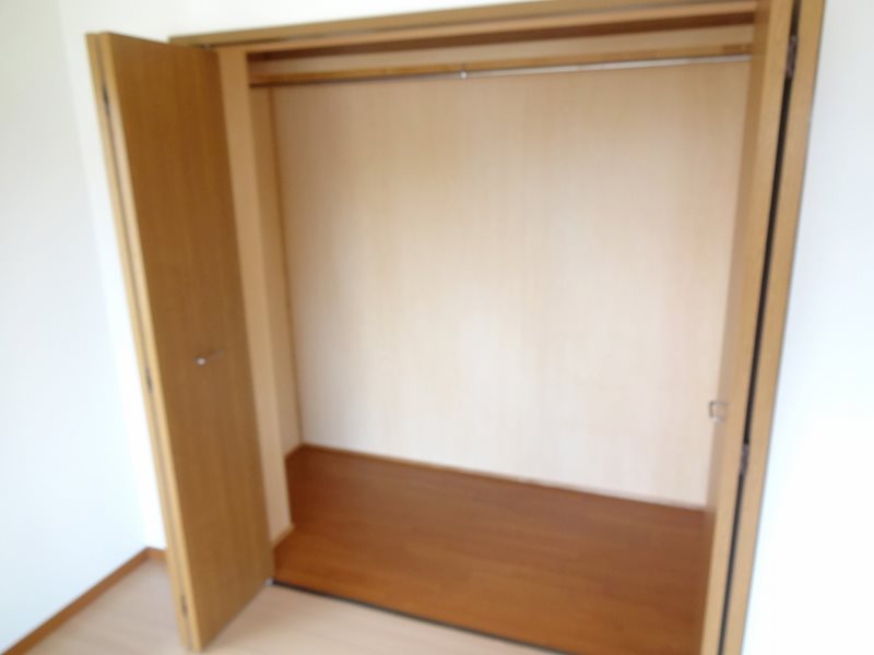 フォンテーヌＳ 収納