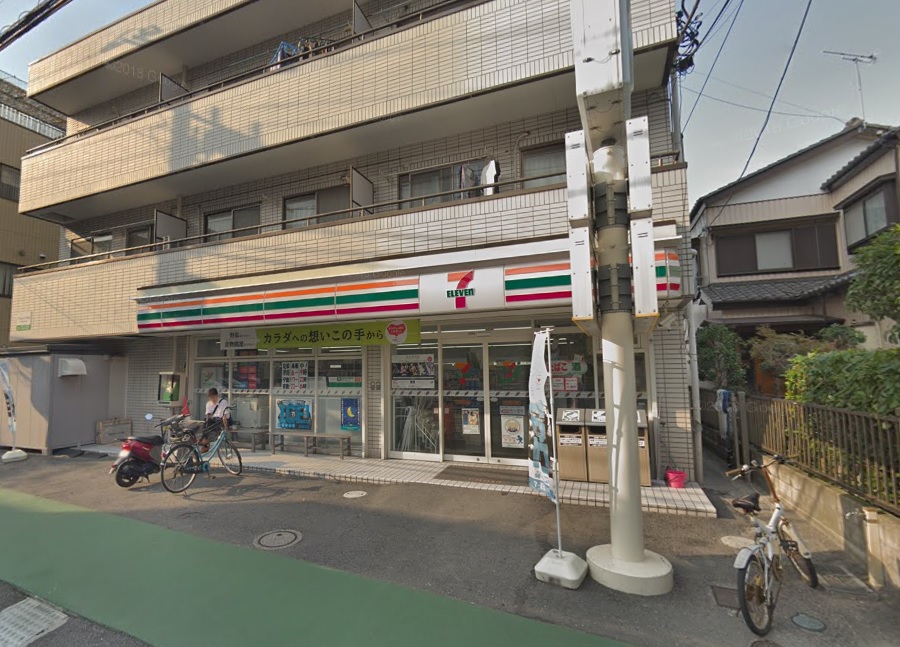 スカイコンフォートイチカワ コンビニ