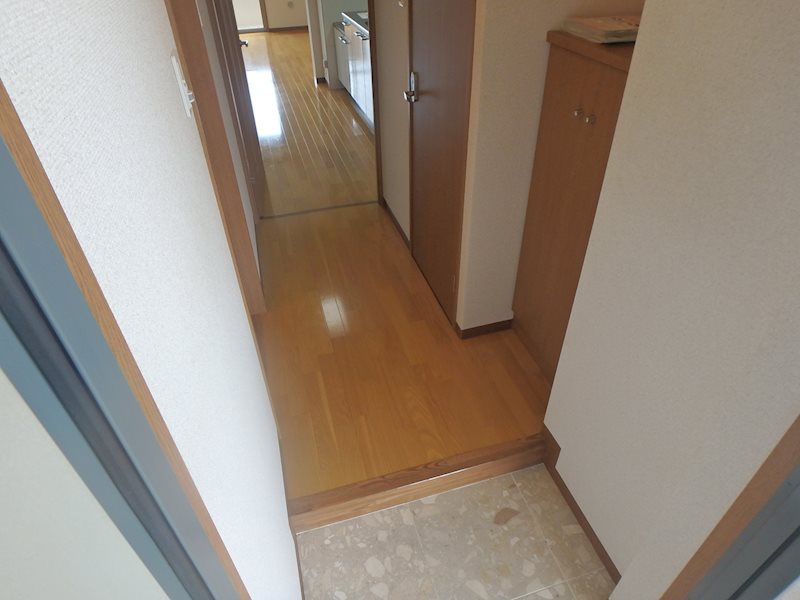 茜（ＡＫＡＮＥ） 玄関
