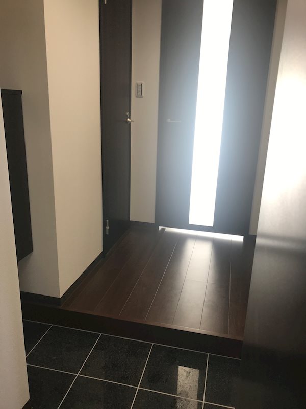 コアビタシオン 玄関