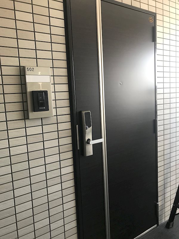コアビタシオン 玄関