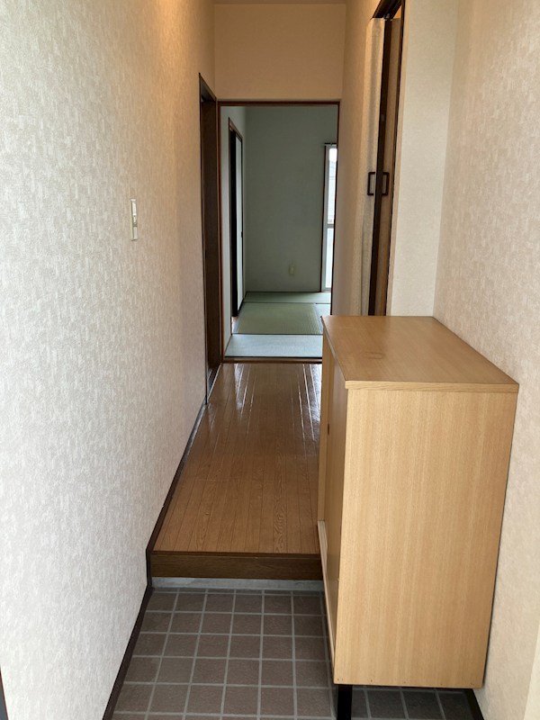 中央ハイツ 玄関