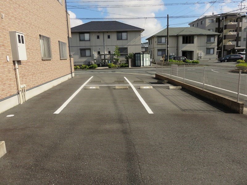 Ｃｏｍｏ’ｓ 駐車場