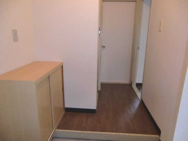 ファミールマンション１ 玄関