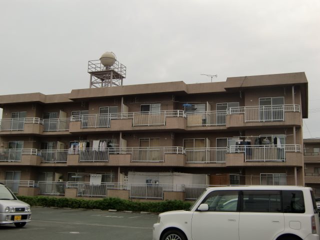 ファミールマンション１ 駐車場