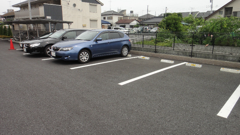 ヴァンフェアリー 駐車場