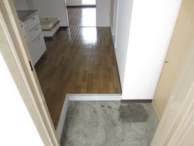マンションエタニティー 玄関