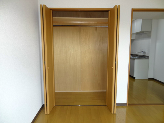 ヴィラ・グレイス 収納
