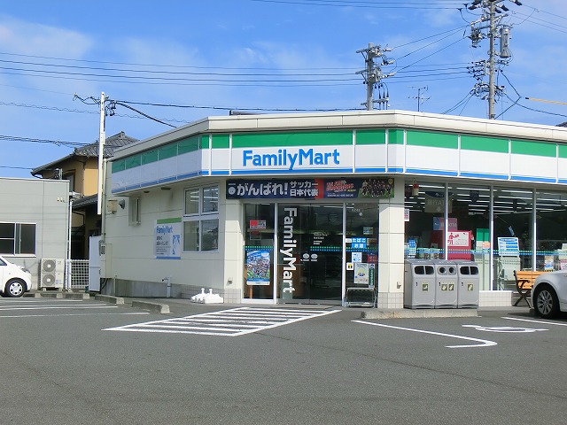 ヴィーヴルⅡ コンビニ