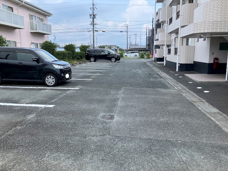 グレイス 駐車場