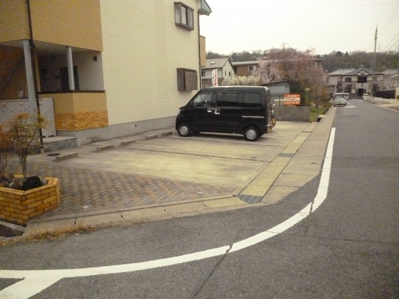 アートグリーン 駐車場