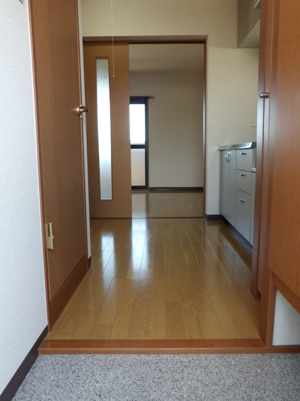 クレセール 玄関