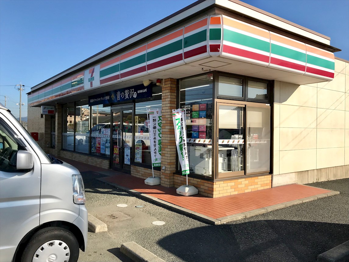 クレセール コンビニ