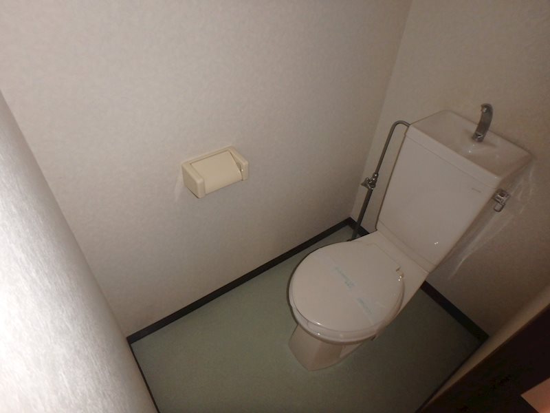 エテルノ鶴巻 トイレ