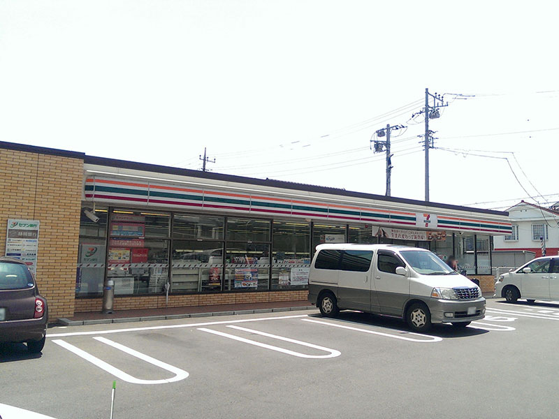 グランポレール コンビニ