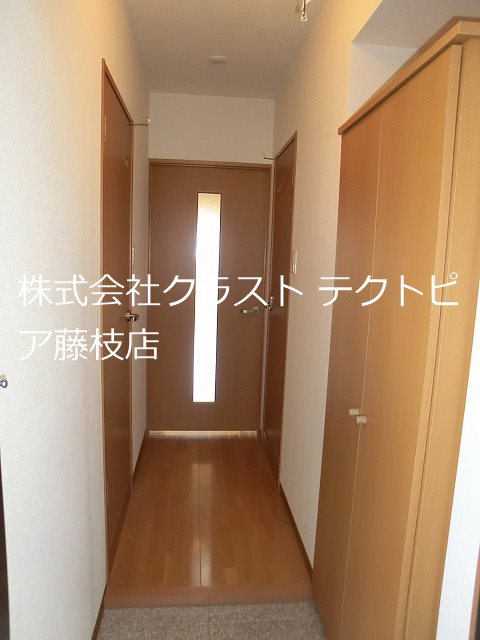 アレグリーア 玄関