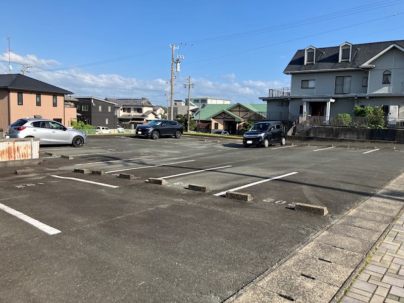 サンビレッジ 駐車場