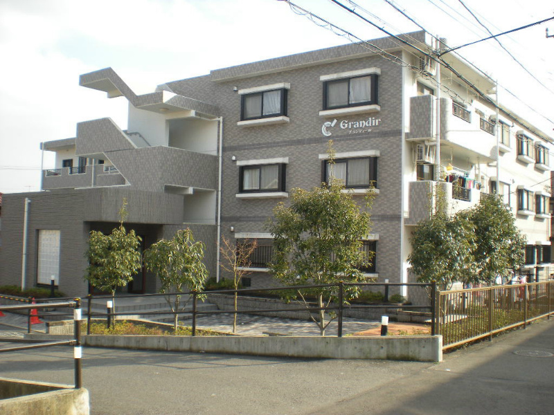 グランディール 外観