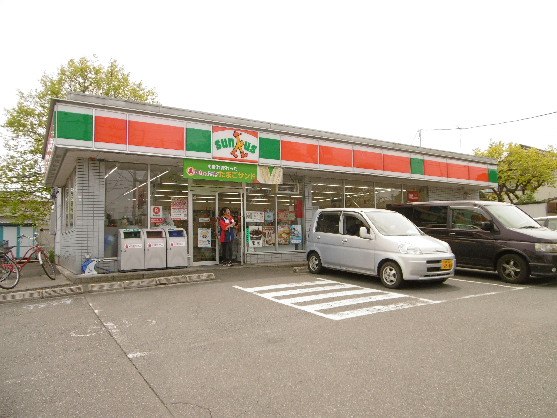 グランディール コンビニ