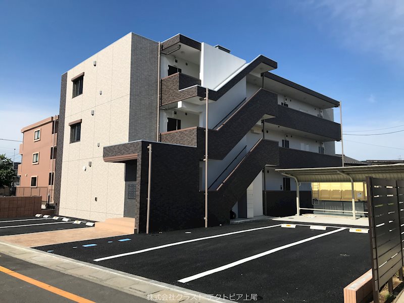 クレストガーデン 外観