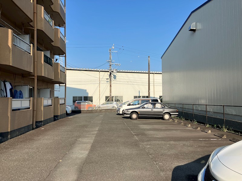 マンションカトレアⅠ 駐車場