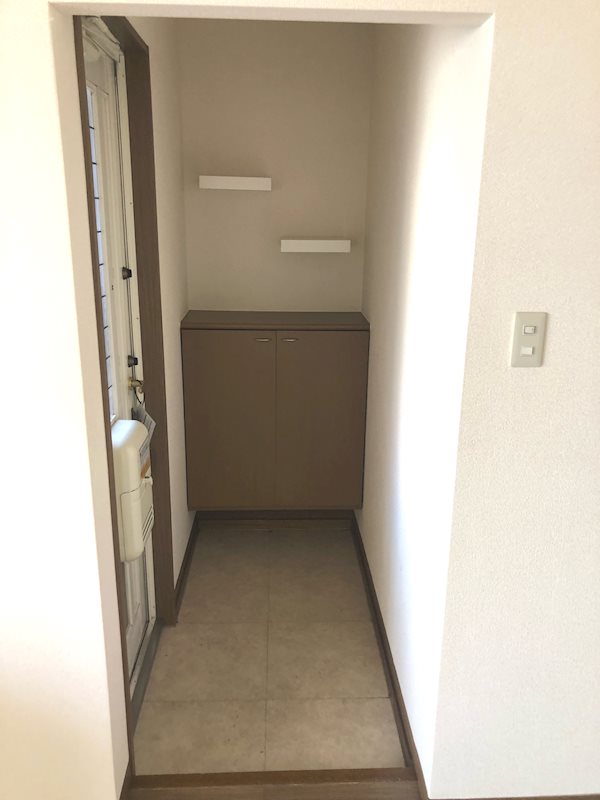 コンフォール 玄関