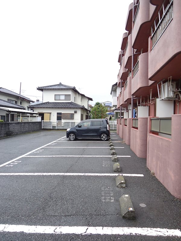 テクトピア伝法 駐車場