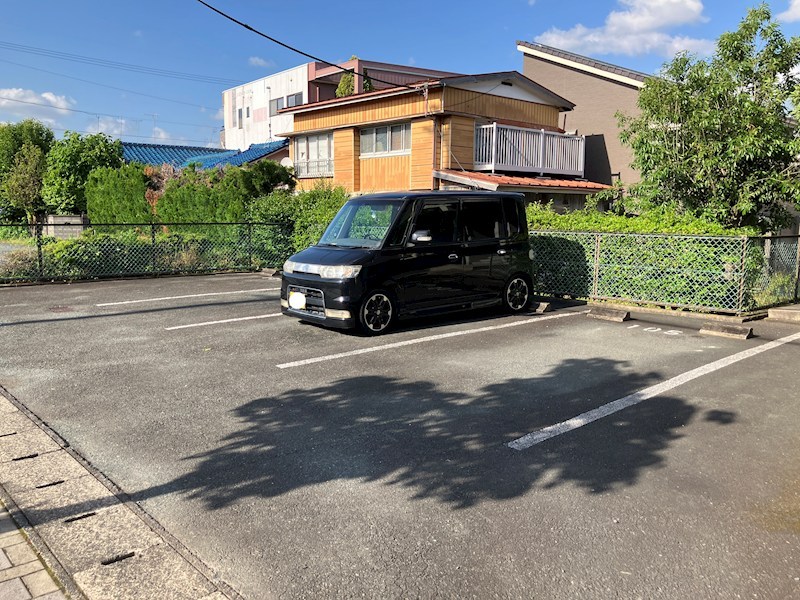 サンビレッジ 駐車場
