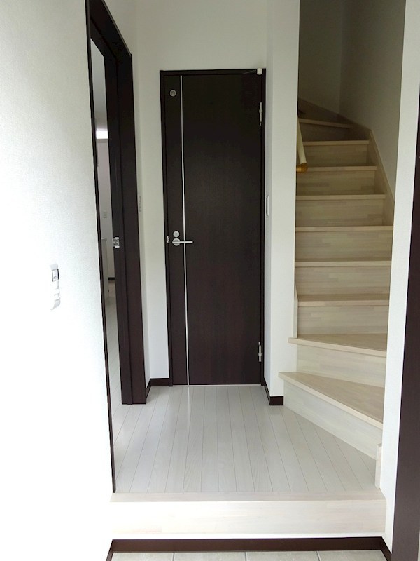 ＳＴＡＧＥＡ　ＲＥＳＩＤＥＮＣＥ 玄関