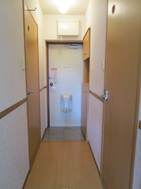 アイリスⅡ 玄関