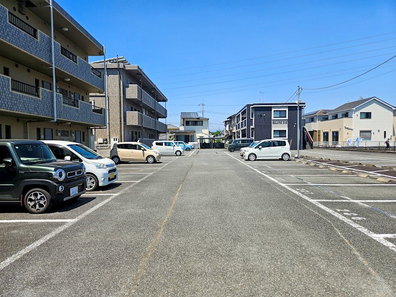 グリーンリーフ 駐車場