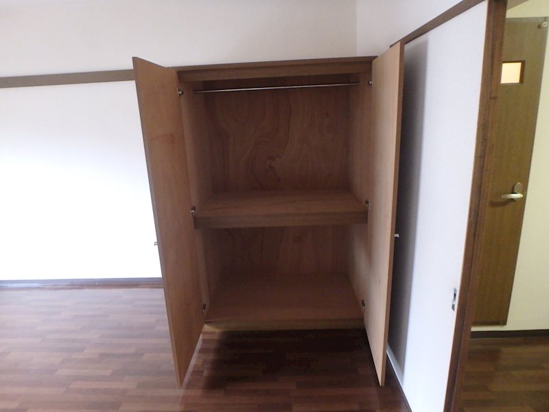 エテルノ鶴巻 収納