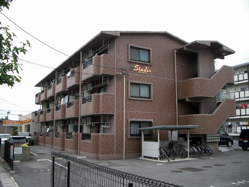 ステュディオ 外観