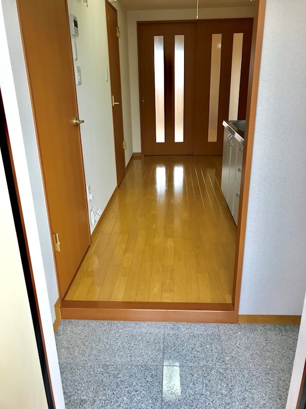 ピュアステージ 玄関