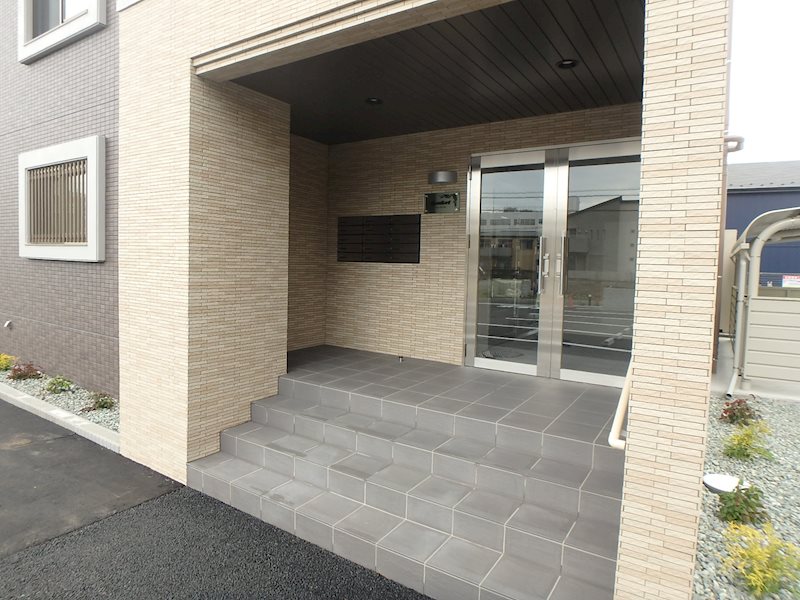 コンフォール エントランス