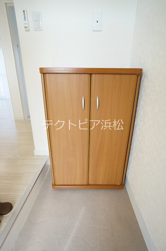 アビタ美吉Ⅰ 玄関