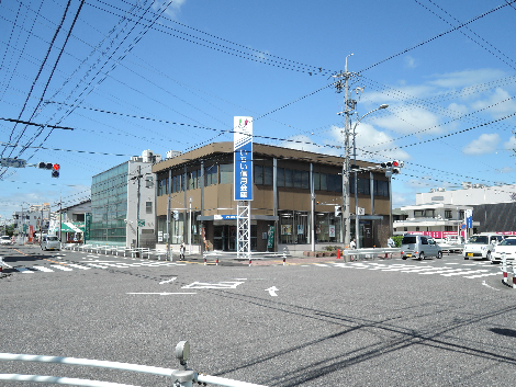 フォレスタⅡ 銀行