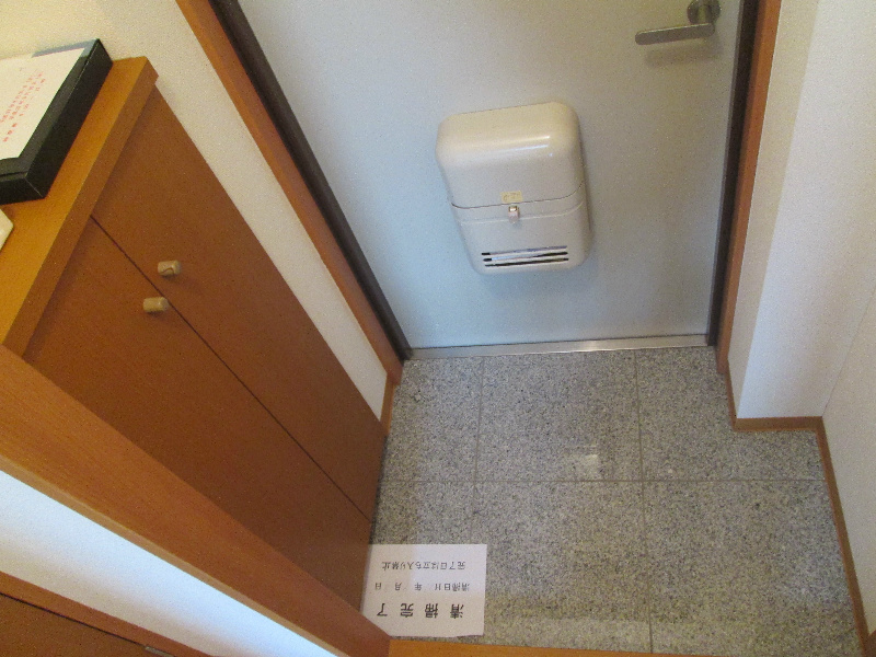 南野館 玄関