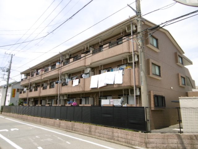 アヴェニール当麻 外観