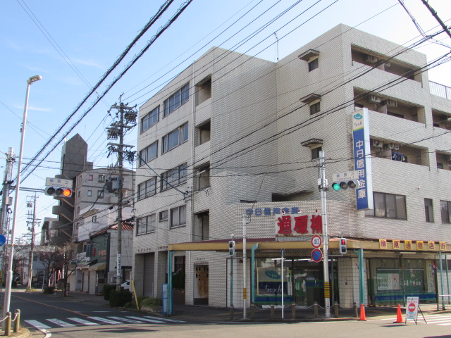 ルート38 銀行
