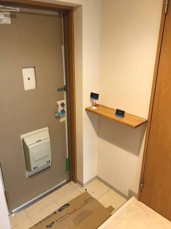 アヴェニュー赤代 玄関