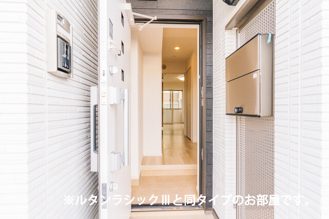 ブリュームⅡ 玄関
