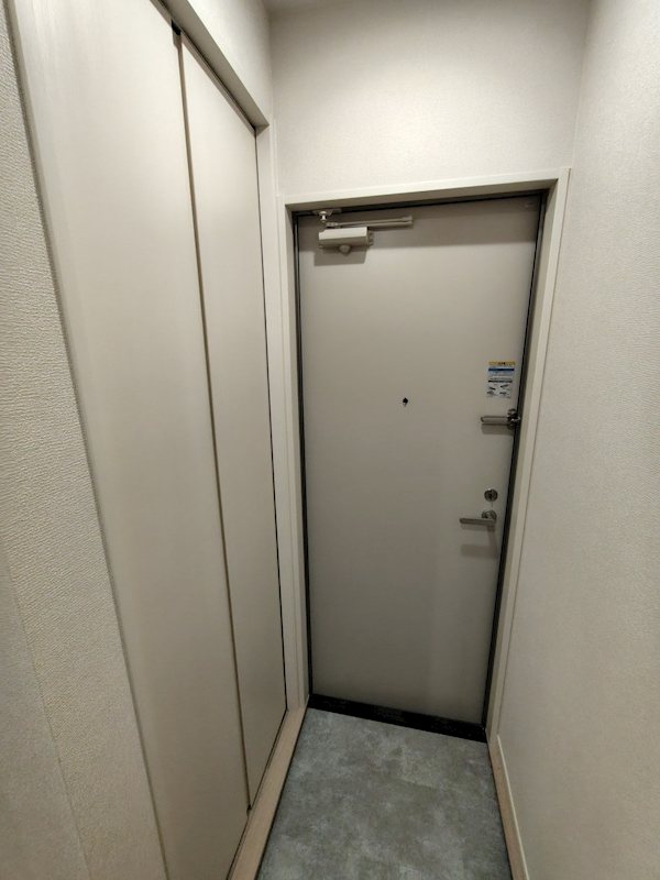 HIKARI 玄関
