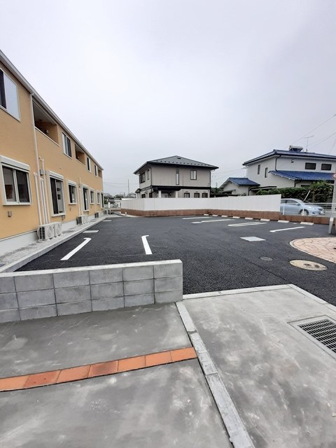 ククナ 駐車場